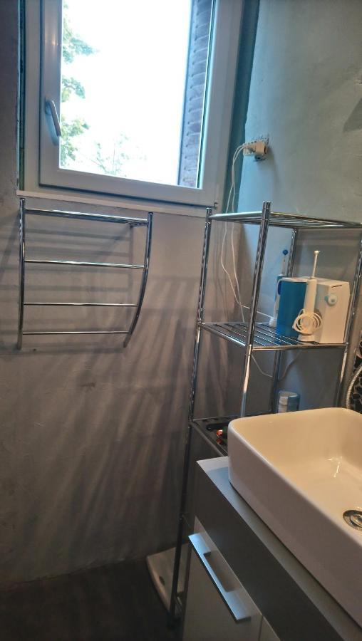 Chambre D'Hote Dans Maison Atypique Possibilite 1 Lit Supplementaire Pour 15 Euros Sancoins Esterno foto