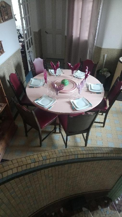 Chambre D'Hote Dans Maison Atypique Possibilite 1 Lit Supplementaire Pour 15 Euros Sancoins Esterno foto