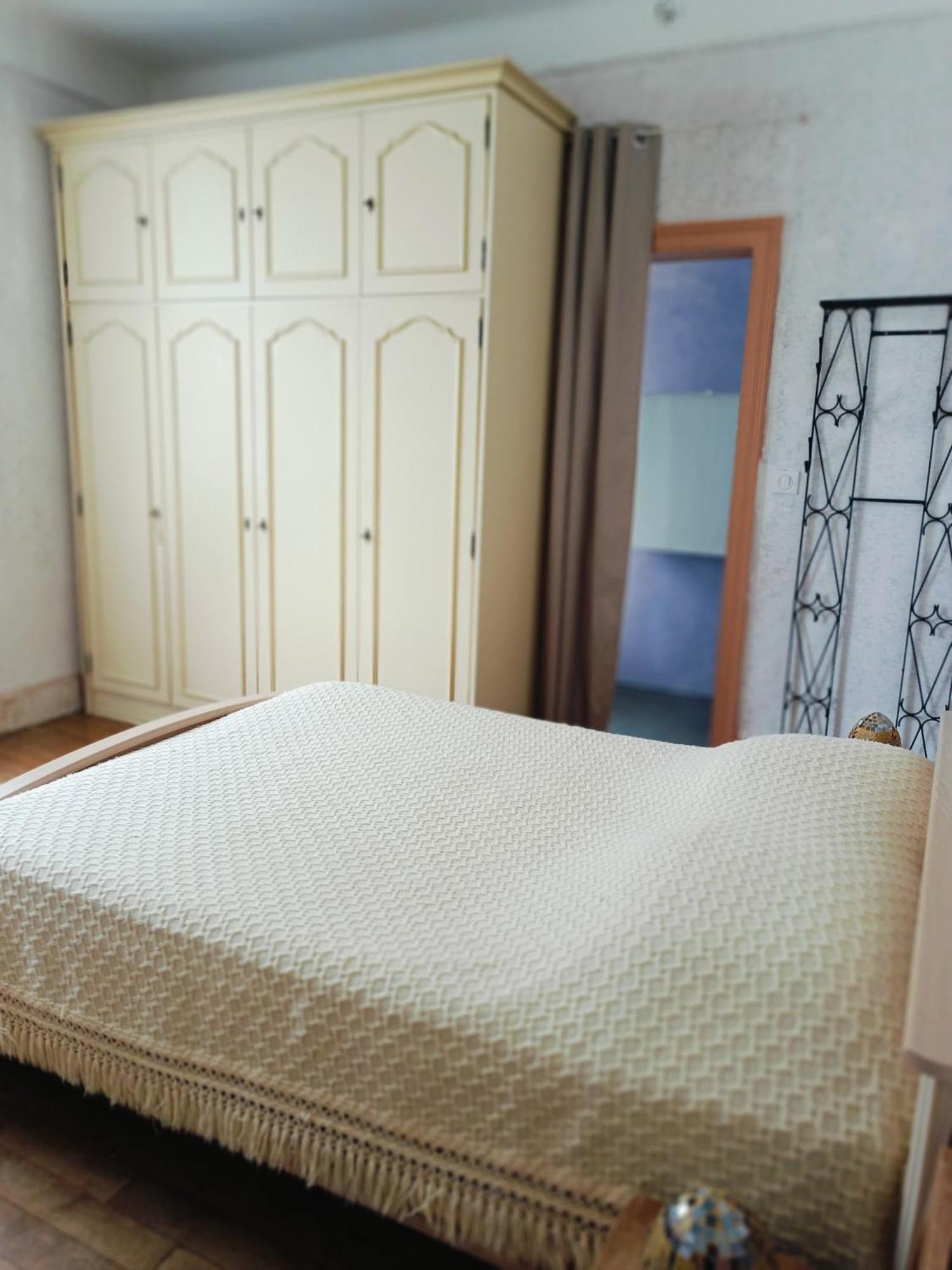 Chambre D'Hote Dans Maison Atypique Possibilite 1 Lit Supplementaire Pour 15 Euros Sancoins Esterno foto